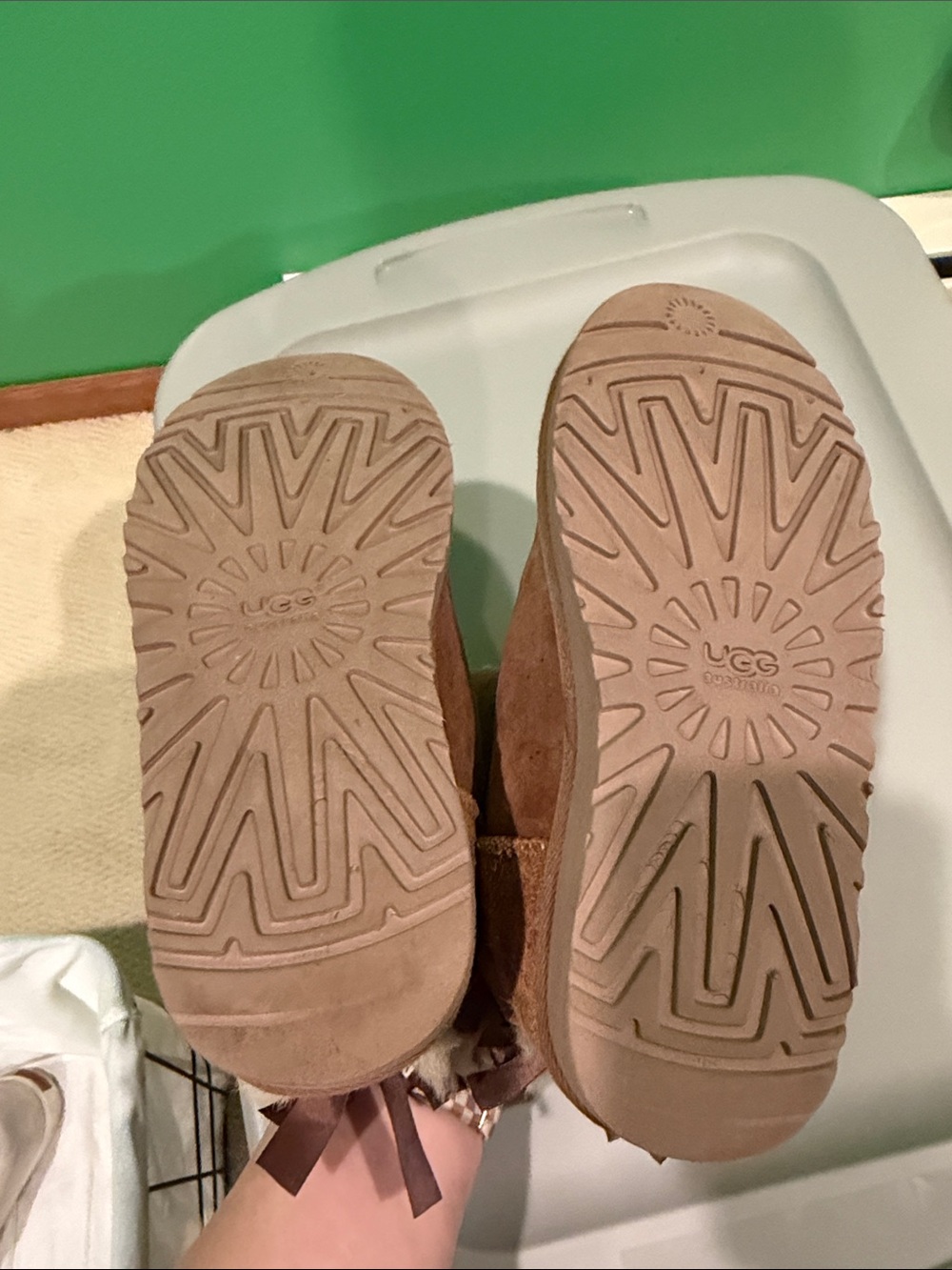 UGG Chestnut Suede Shearling Short Boots with Back Bows - Picture 4 of 8